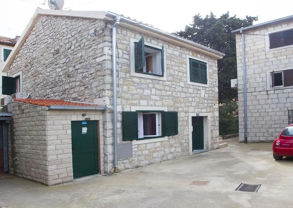 Apartments Leo Split