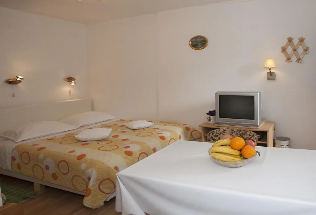 Apartments Leo Split